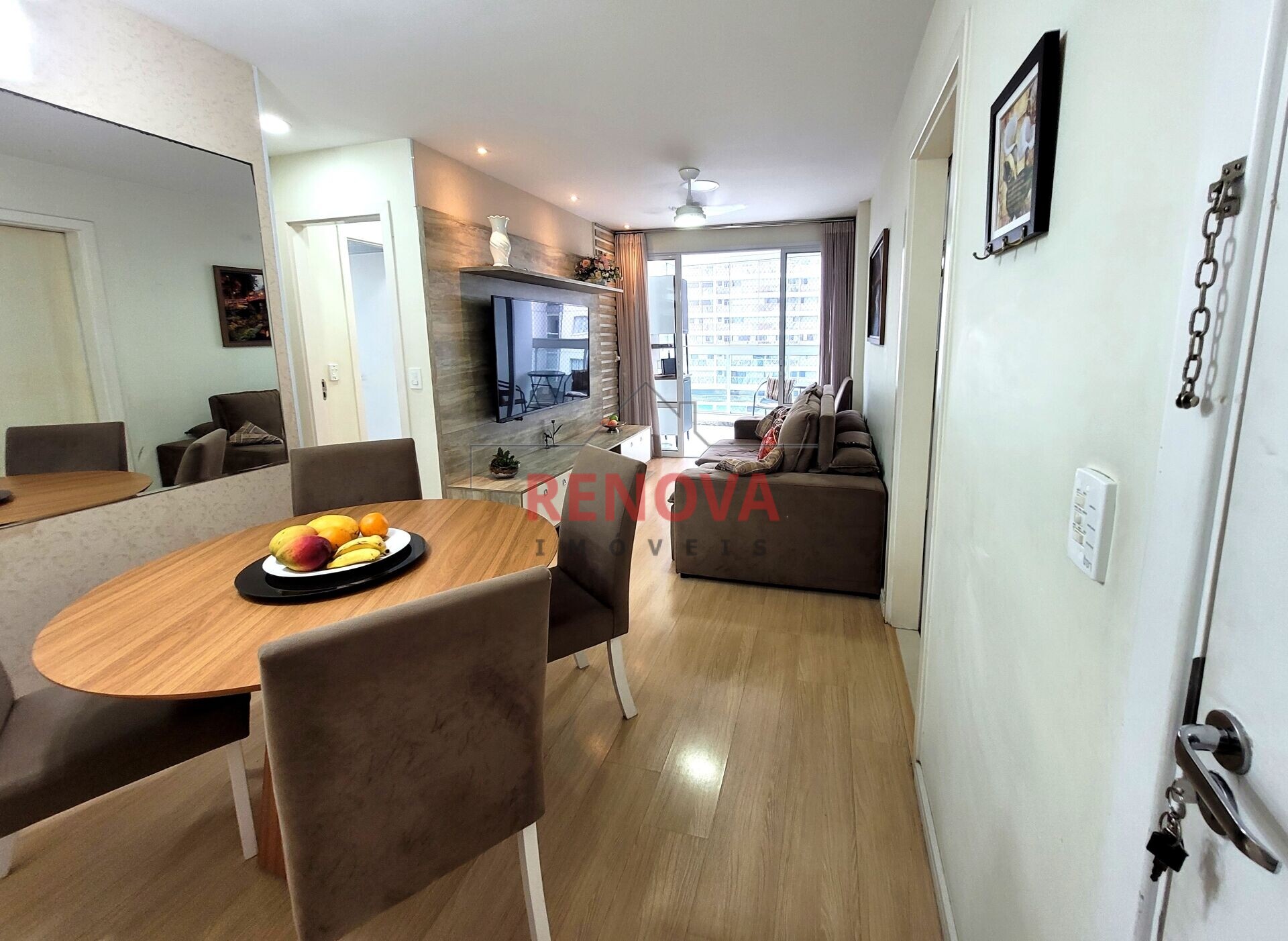 Apartamento à venda com 2 quartos, 60m² - Foto 4