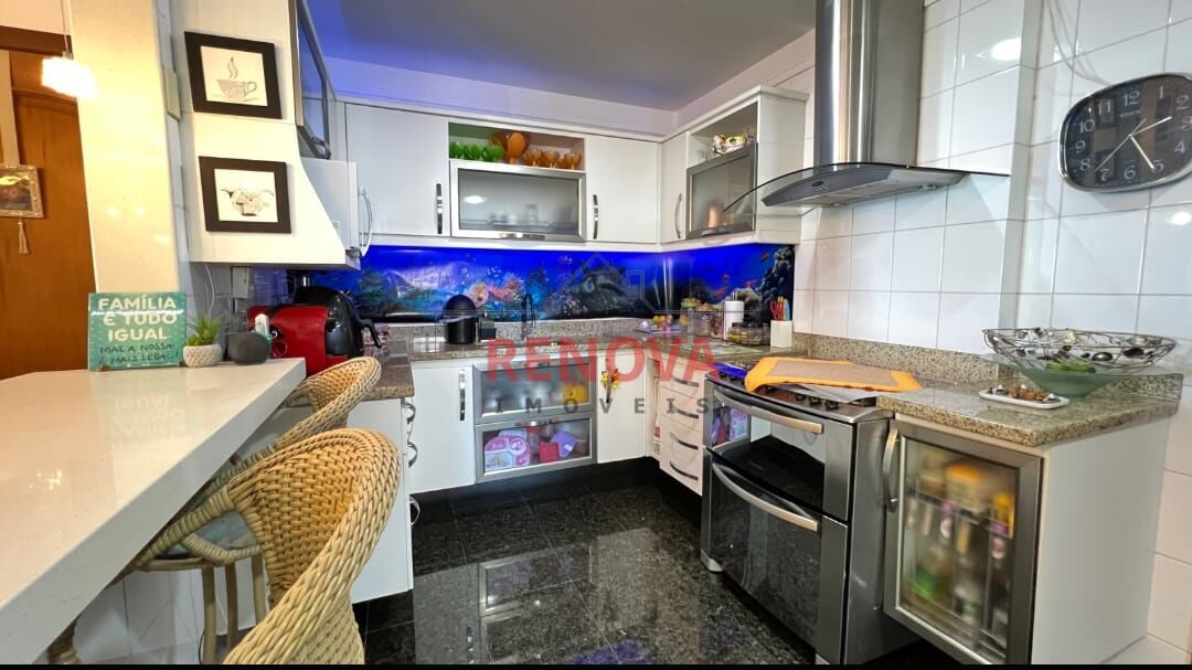 Apartamento à venda com 4 quartos, 210m² - Foto 9