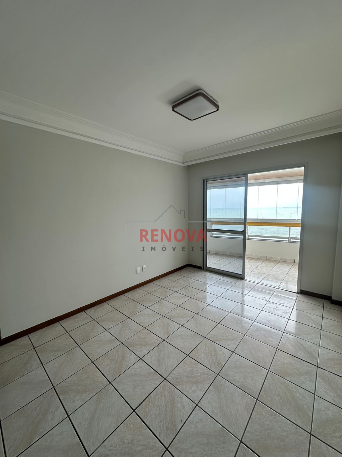 Apartamento para alugar com 3 quartos, 133m² - Foto 1