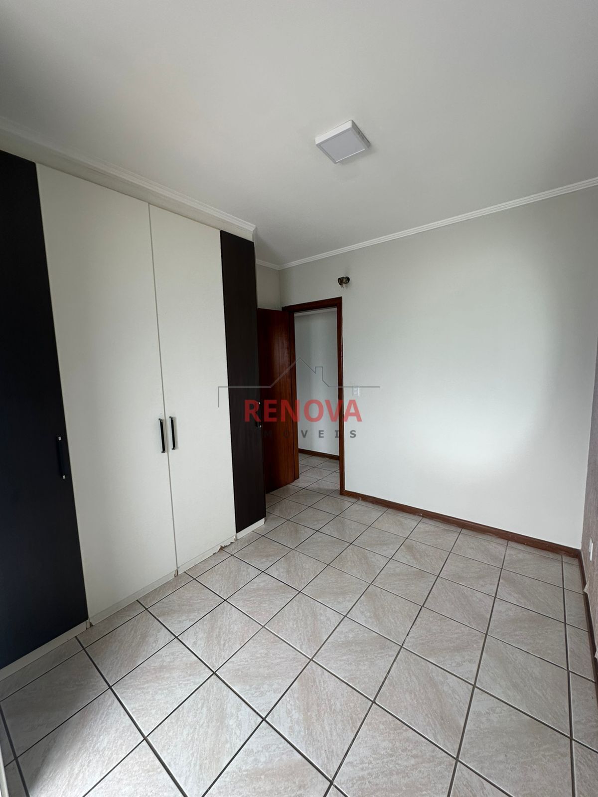 Apartamento para alugar com 3 quartos, 133m² - Foto 14