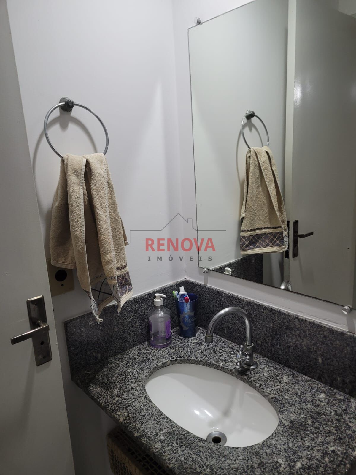 Apartamento à venda com 2 quartos, 65m² - Foto 5