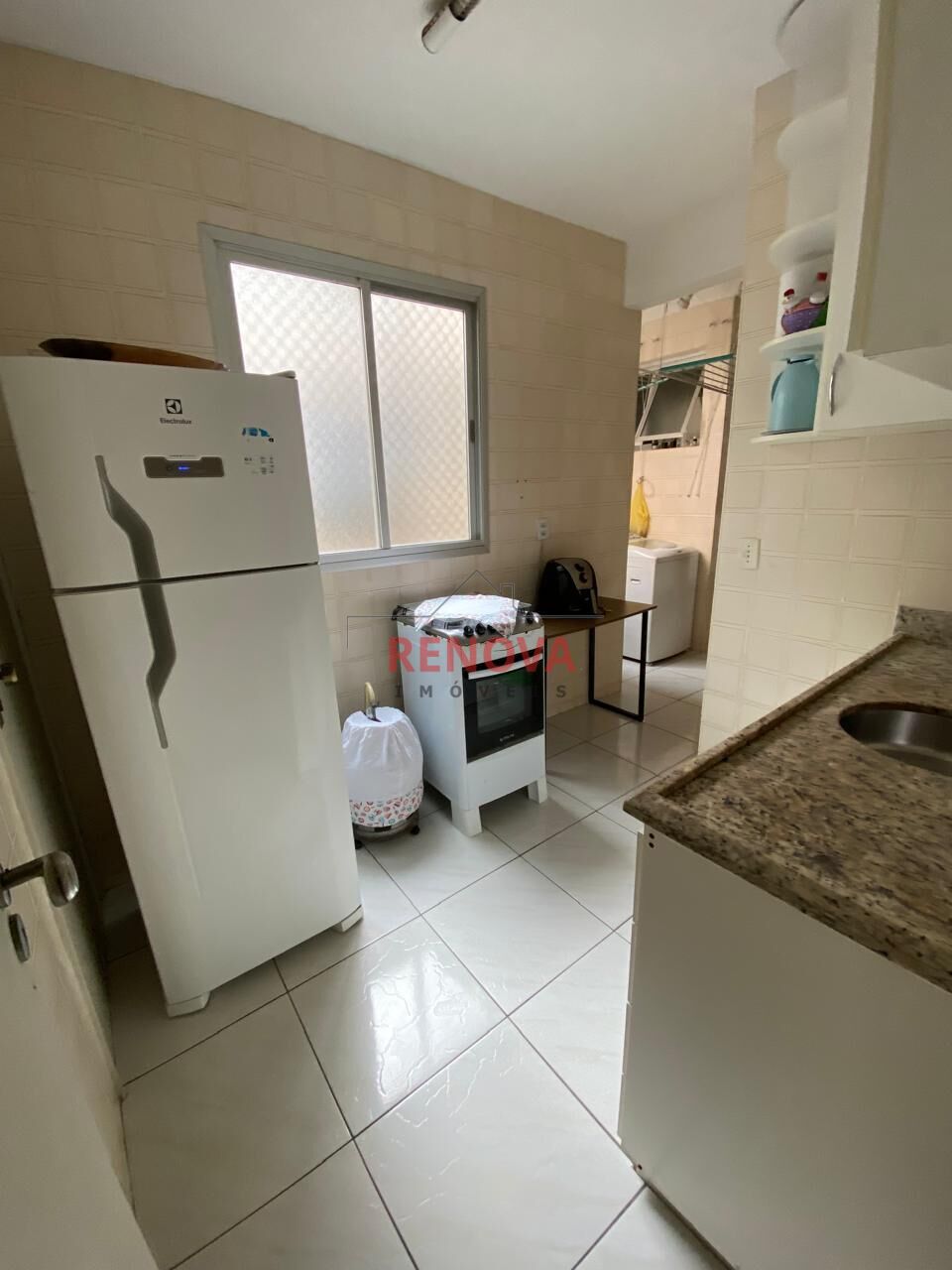 Apartamento à venda com 2 quartos, 60m² - Foto 4