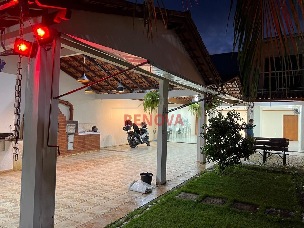 Casa à venda com 4 quartos, 300m² - Foto 19