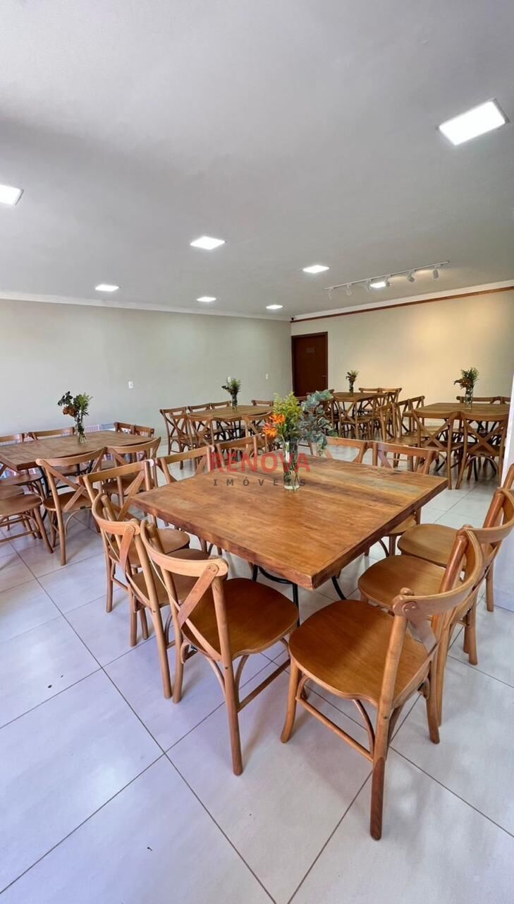 Casa à venda com 4 quartos, 300m² - Foto 12