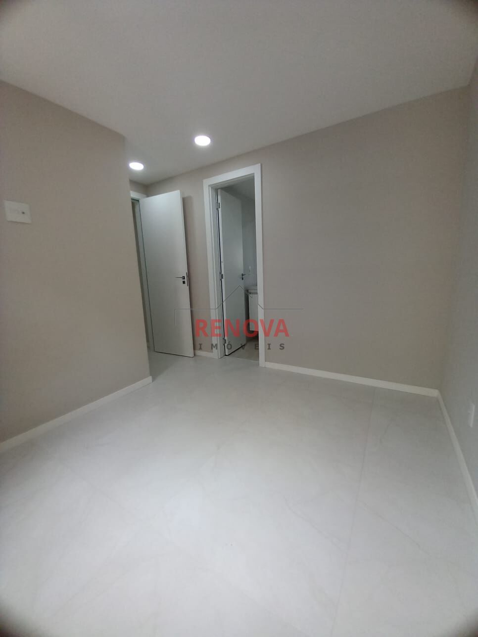 Apartamento à venda com 2 quartos, 60m² - Foto 6