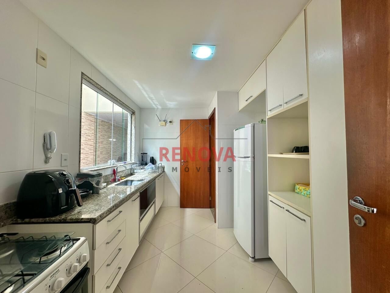 Casa à venda com 3 quartos, 200m² - Foto 16