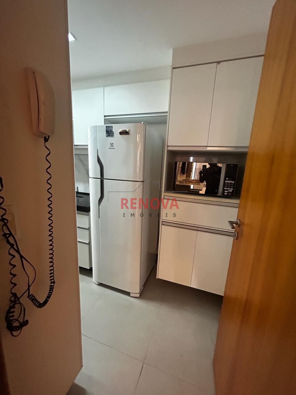 Apartamento para alugar com 3 quartos, 110m² - Foto 14