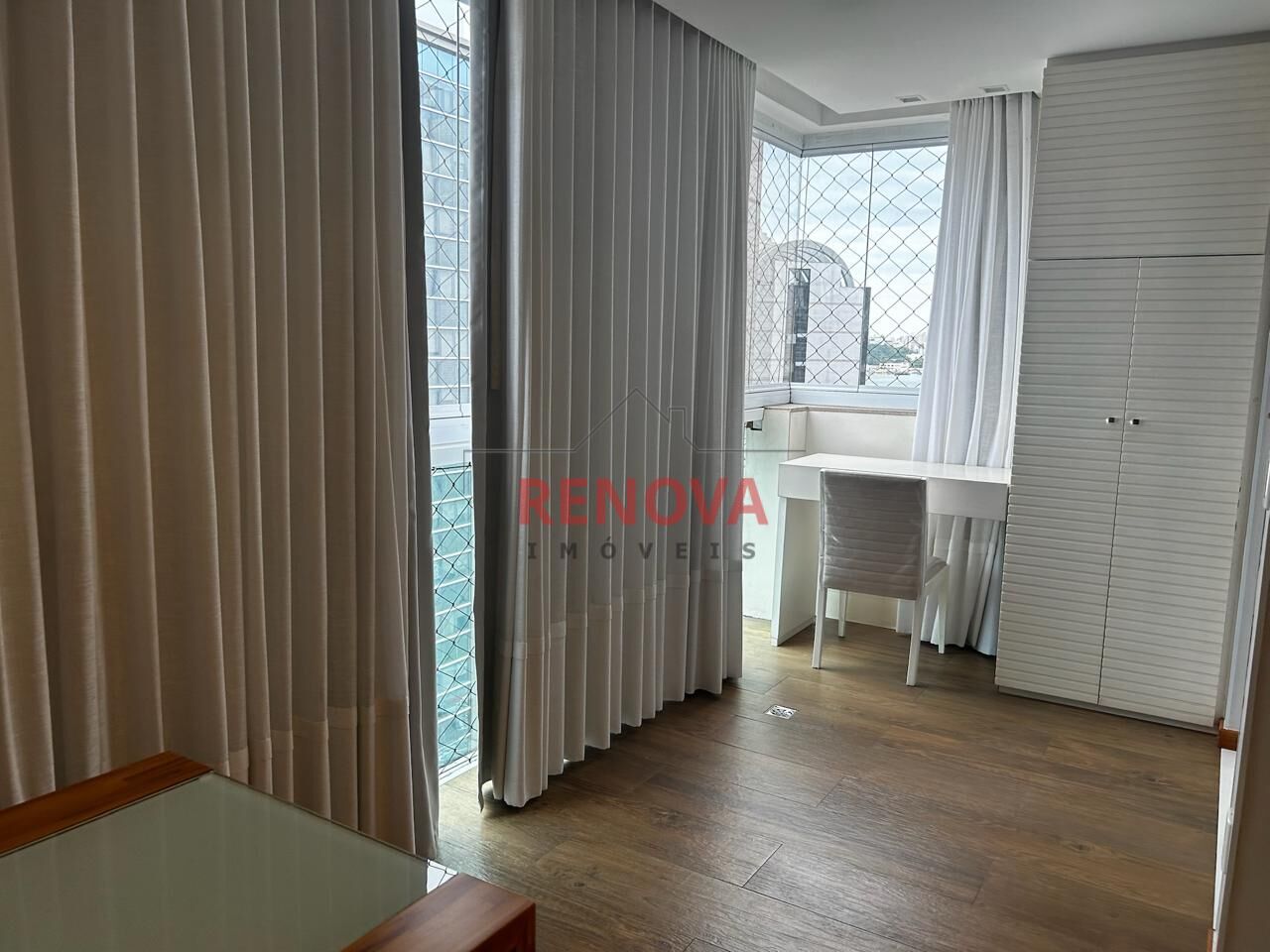 Apartamento para alugar com 3 quartos, 110m² - Foto 17