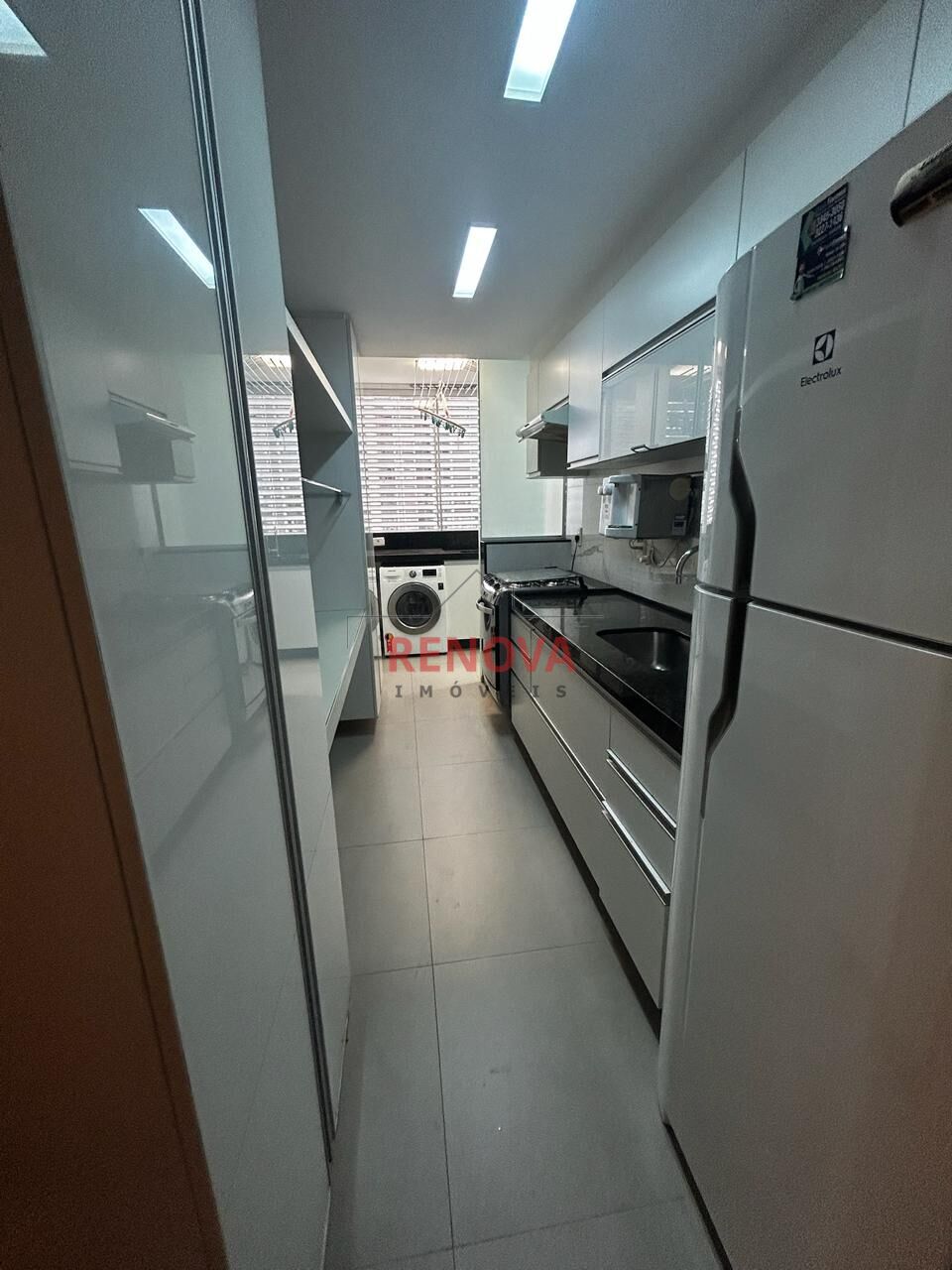 Apartamento para alugar com 3 quartos, 110m² - Foto 29