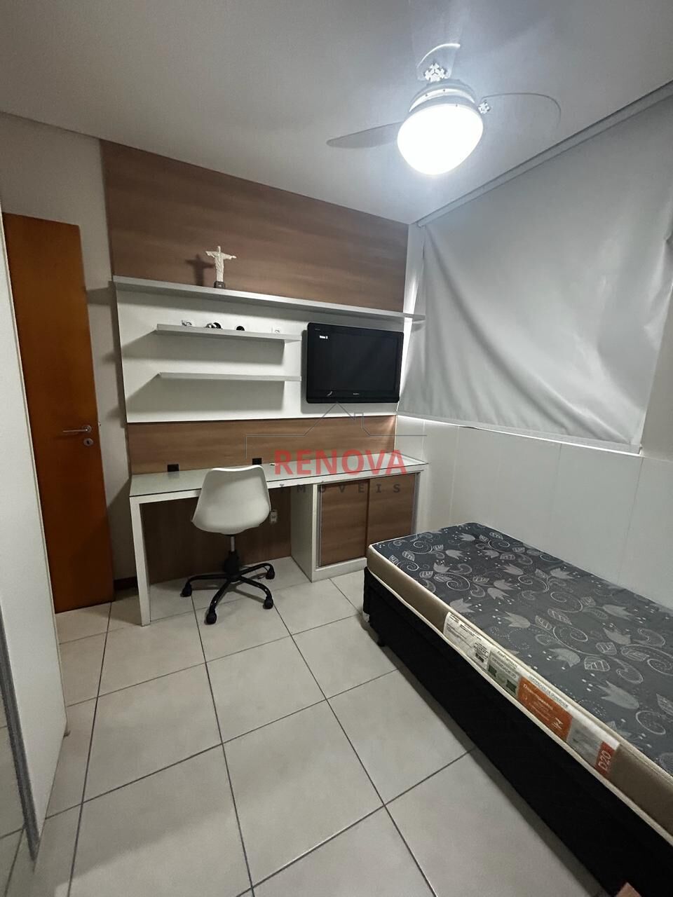 Apartamento para alugar com 3 quartos, 110m² - Foto 11