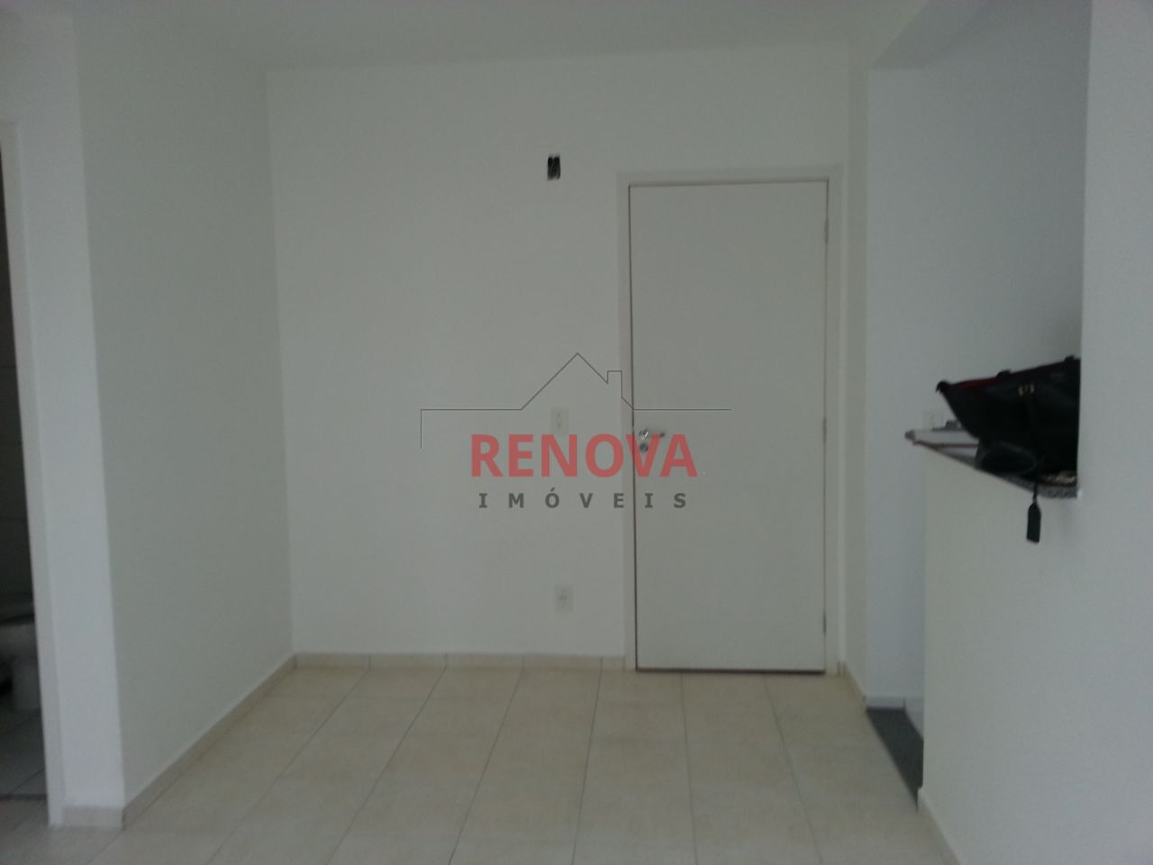 Apartamento à venda com 2 quartos, 45m² - Foto 2