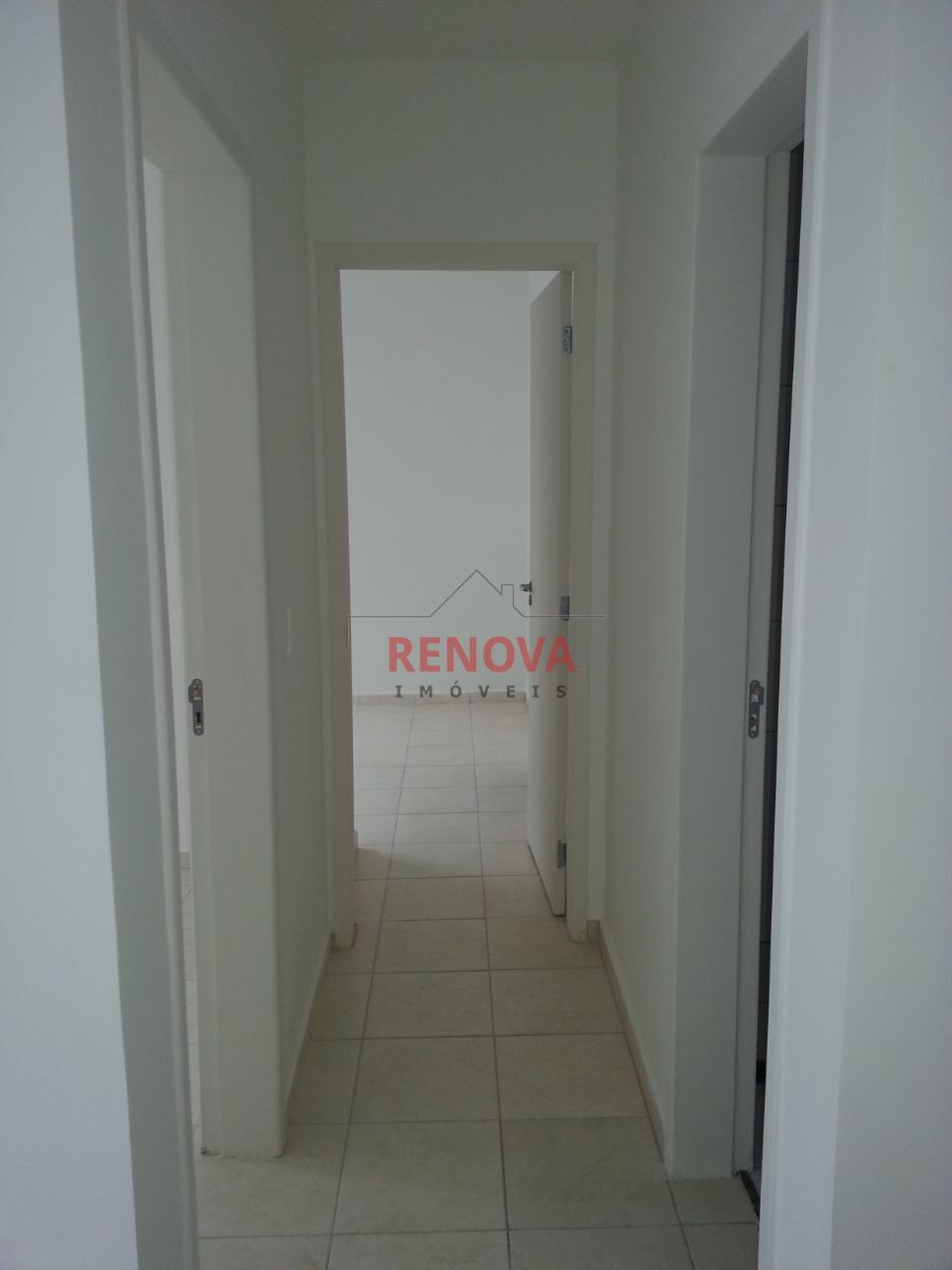 Apartamento à venda com 2 quartos, 45m² - Foto 3