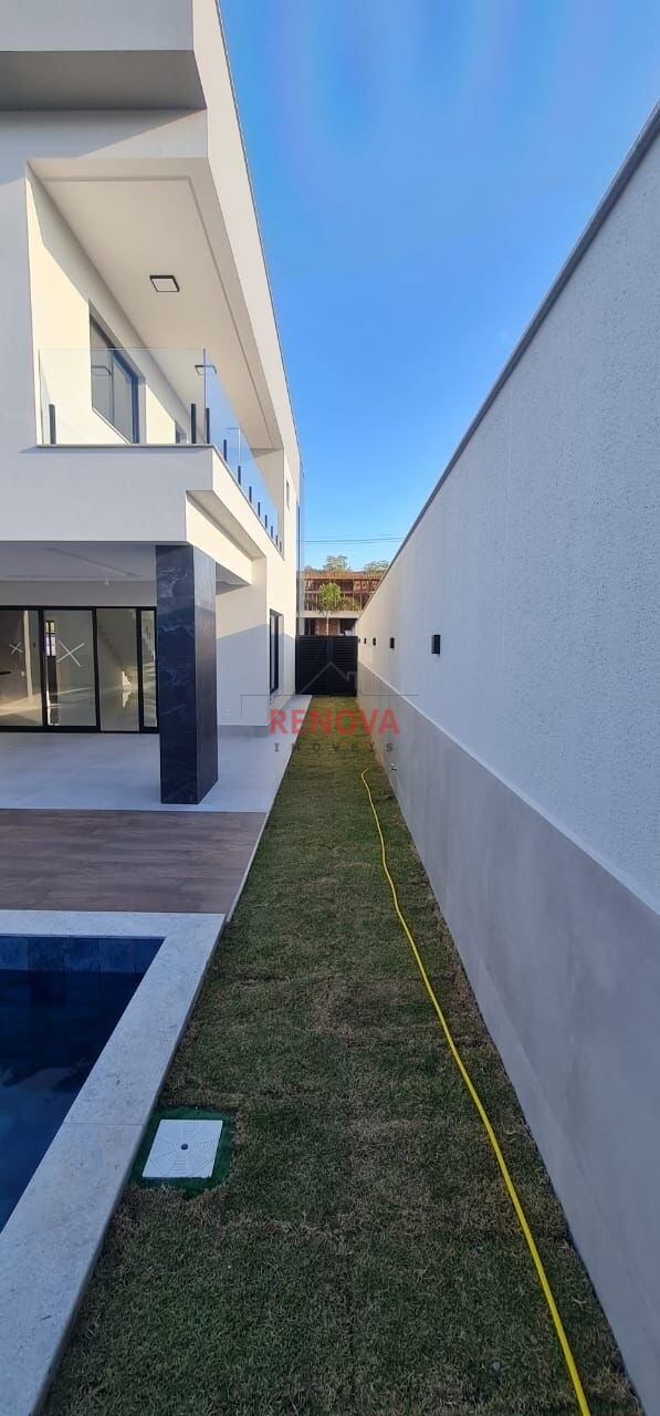 Casa à venda com 4 quartos, 379m² - Foto 15