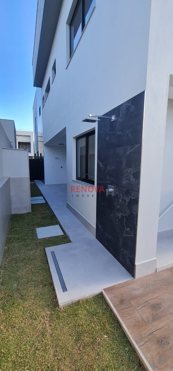 Casa à venda com 4 quartos, 379m² - Foto 13