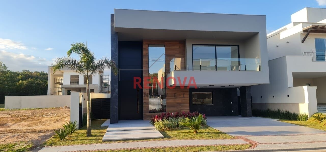 Casa à venda com 4 quartos, 379m² - Foto 1