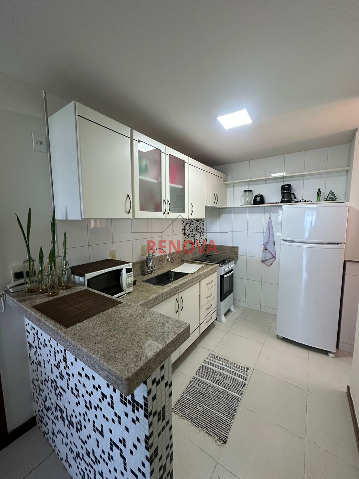 Apartamento para alugar com 2 quartos, 74m² - Foto 11