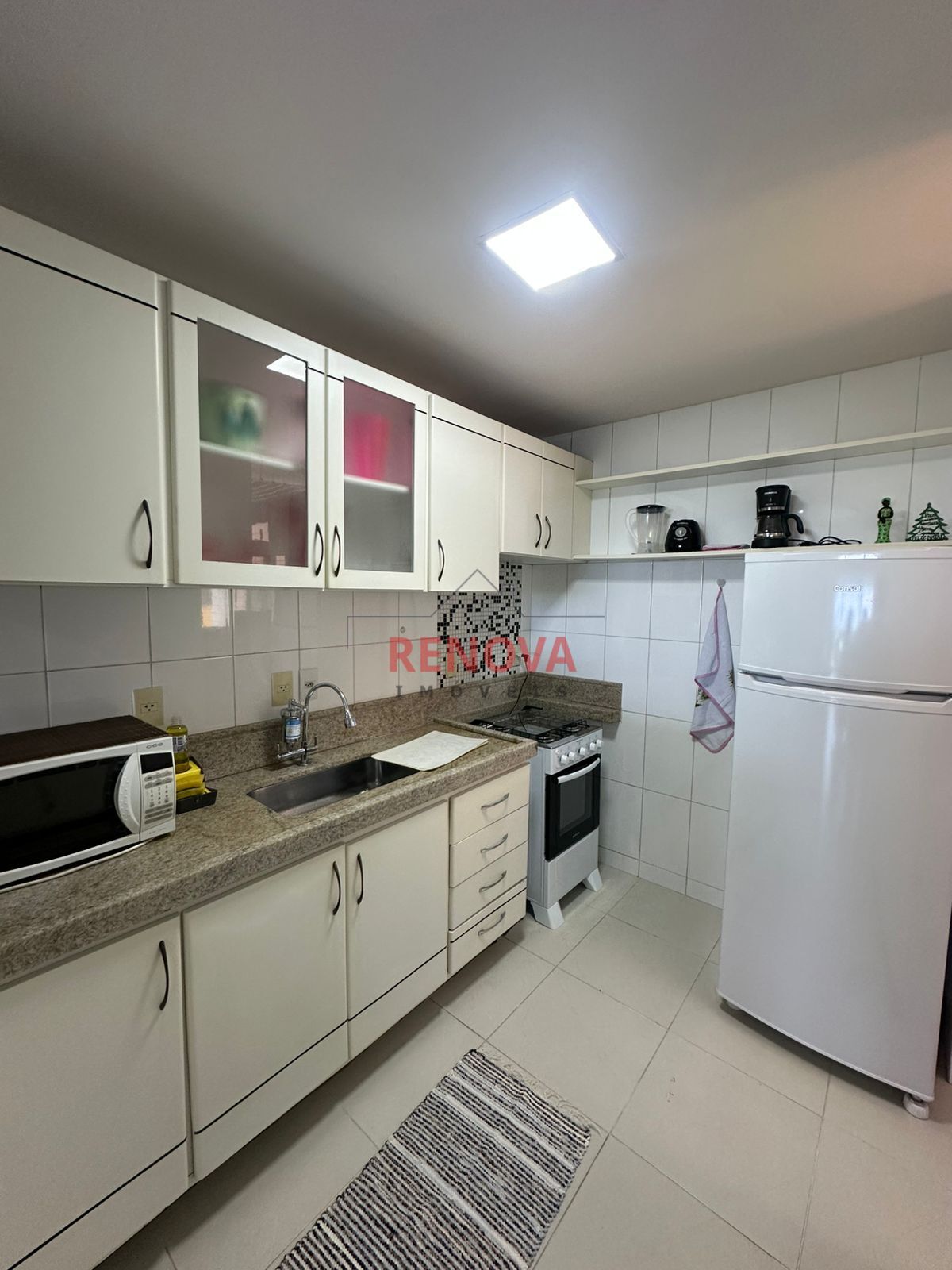 Apartamento para alugar com 2 quartos, 74m² - Foto 12