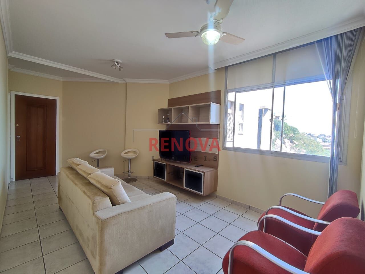 Apartamento à venda com 3 quartos, 83m² - Foto 1