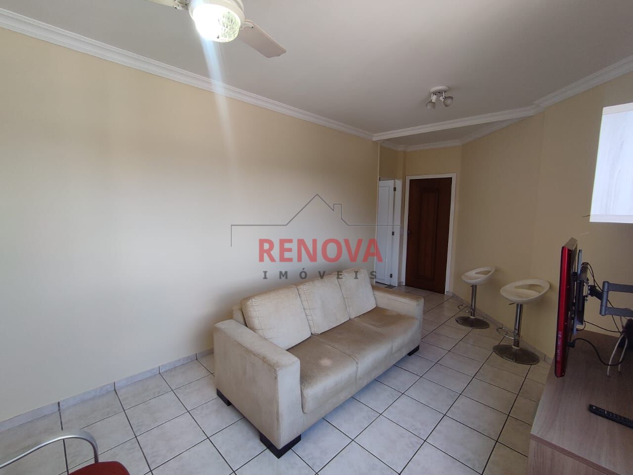 Apartamento à venda com 3 quartos, 83m² - Foto 2