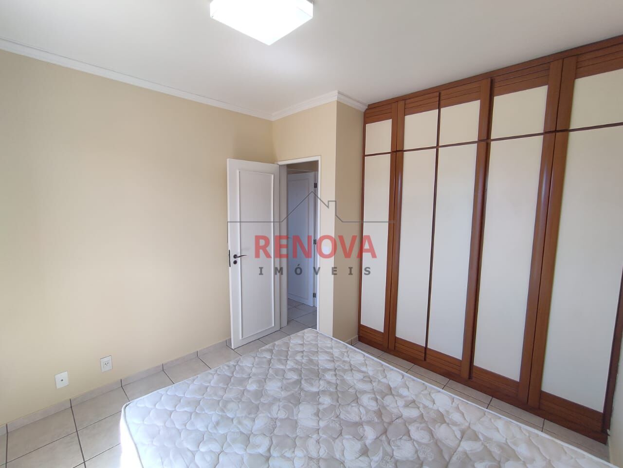 Apartamento à venda com 3 quartos, 83m² - Foto 10