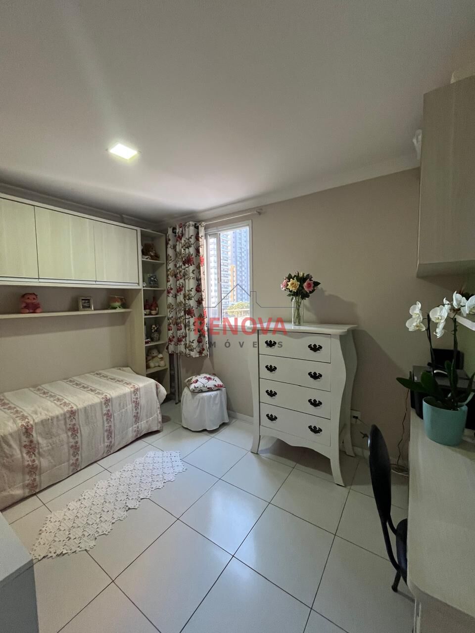 Apartamento à venda com 2 quartos, 68m² - Foto 7