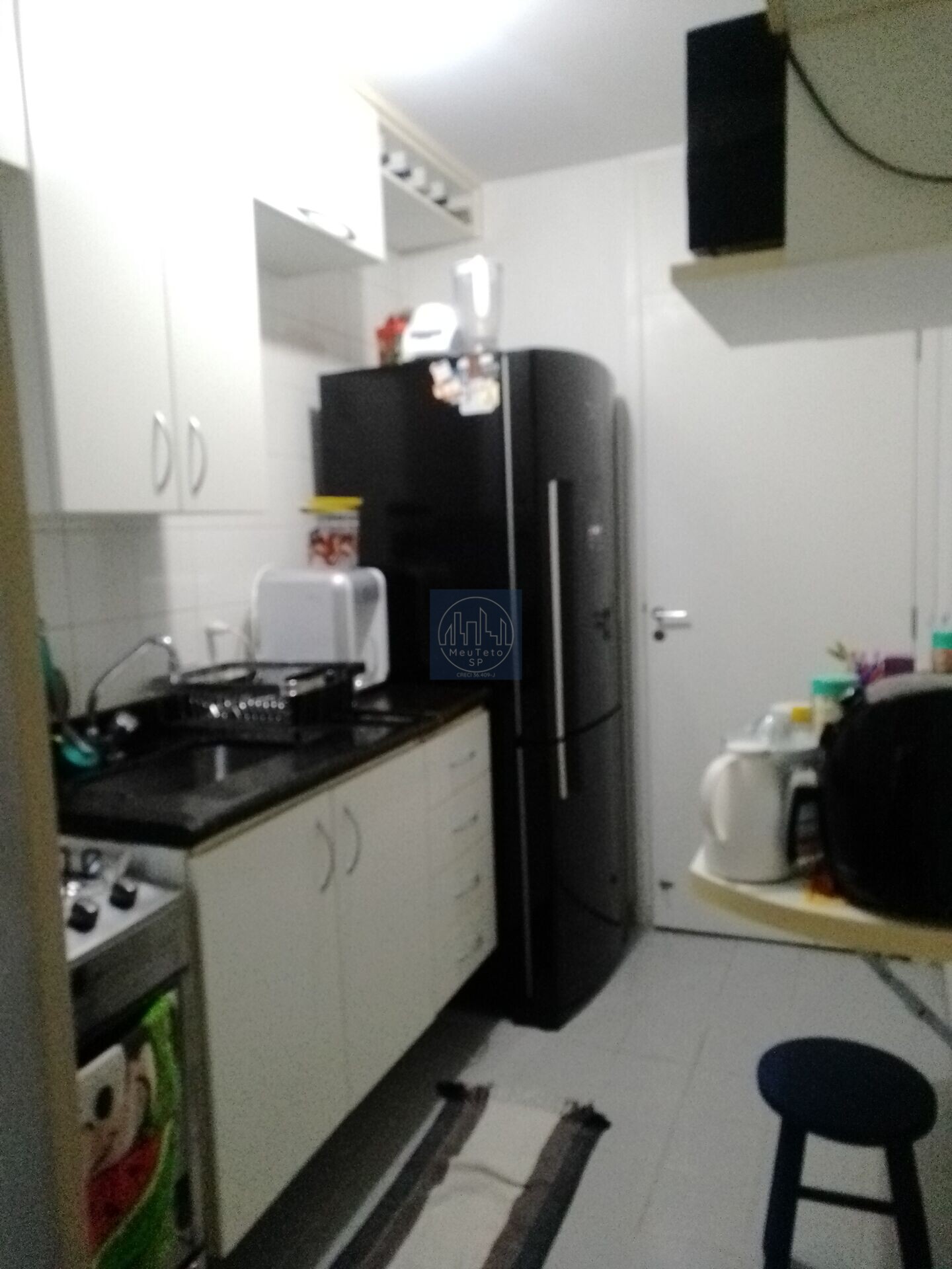 Apartamento à venda com 3 quartos, 65m² - Foto 2