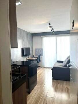 Apartamento à venda com 1 quarto, 37m² - Foto 1