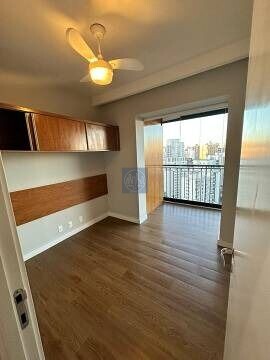 Apartamento à venda com 2 quartos, 96m² - Foto 2