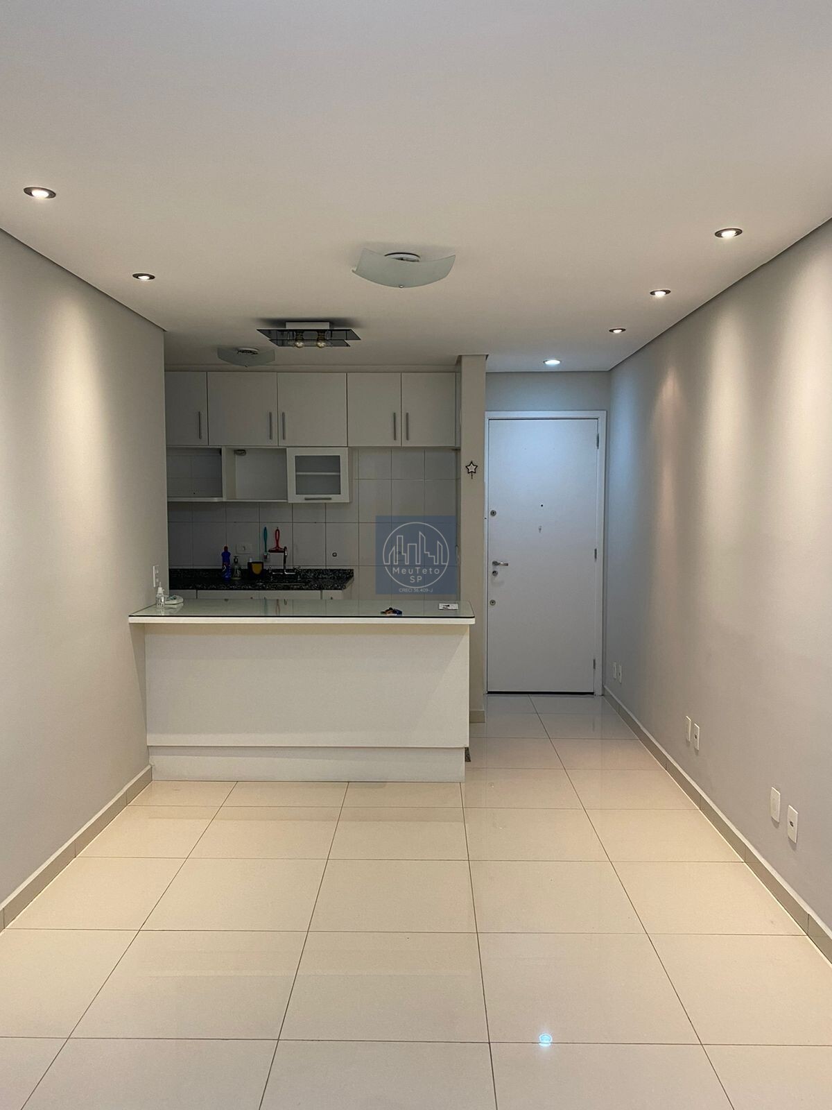 Apartamento à venda com 2 quartos, 72m² - Foto 4