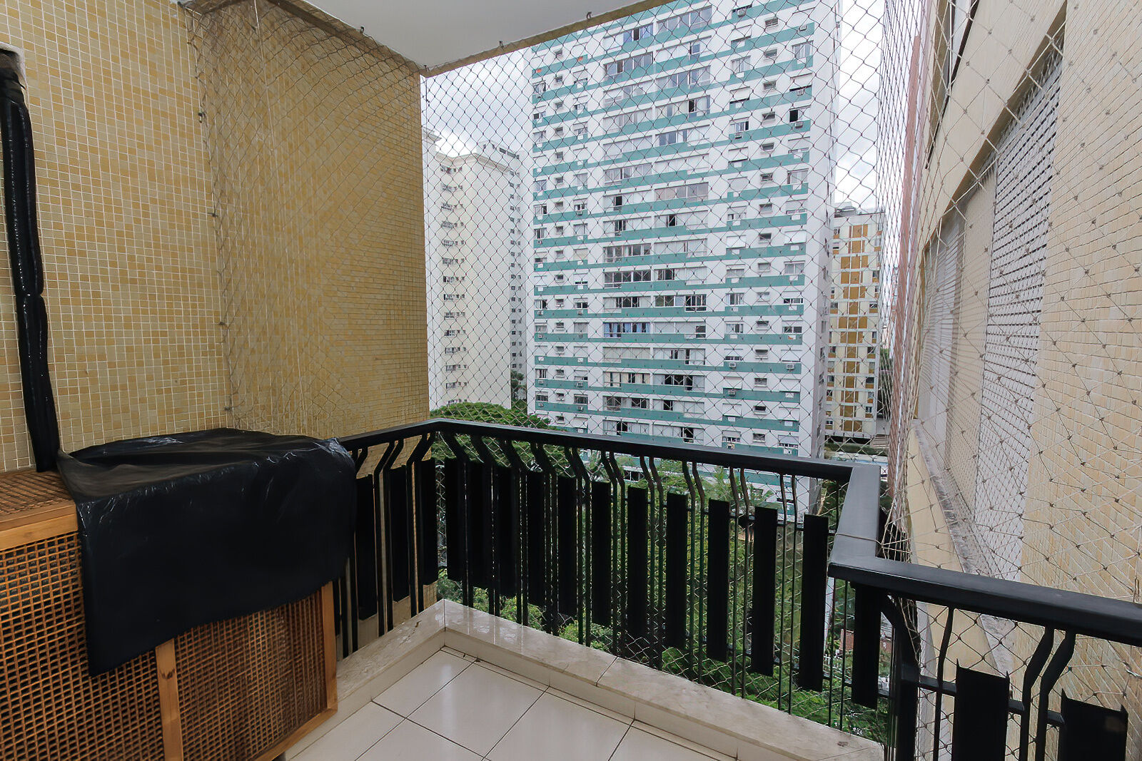 Apartamento para alugar com 3 quartos, 160m² - Foto 8
