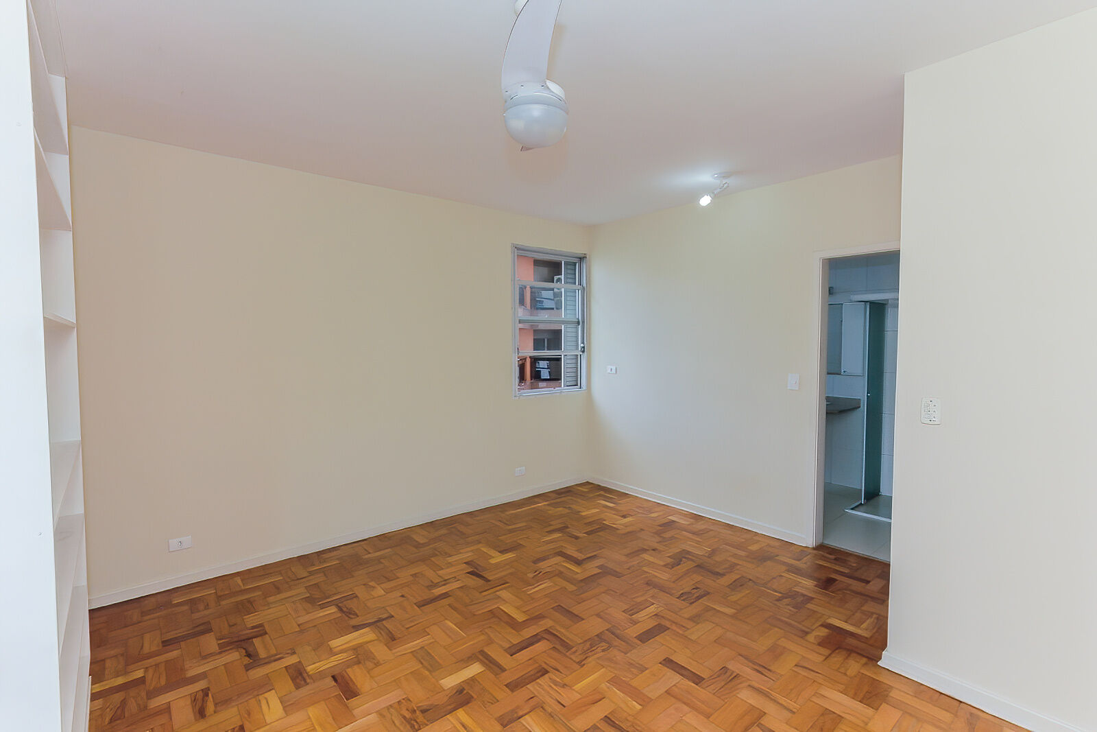Apartamento para alugar com 3 quartos, 160m² - Foto 16