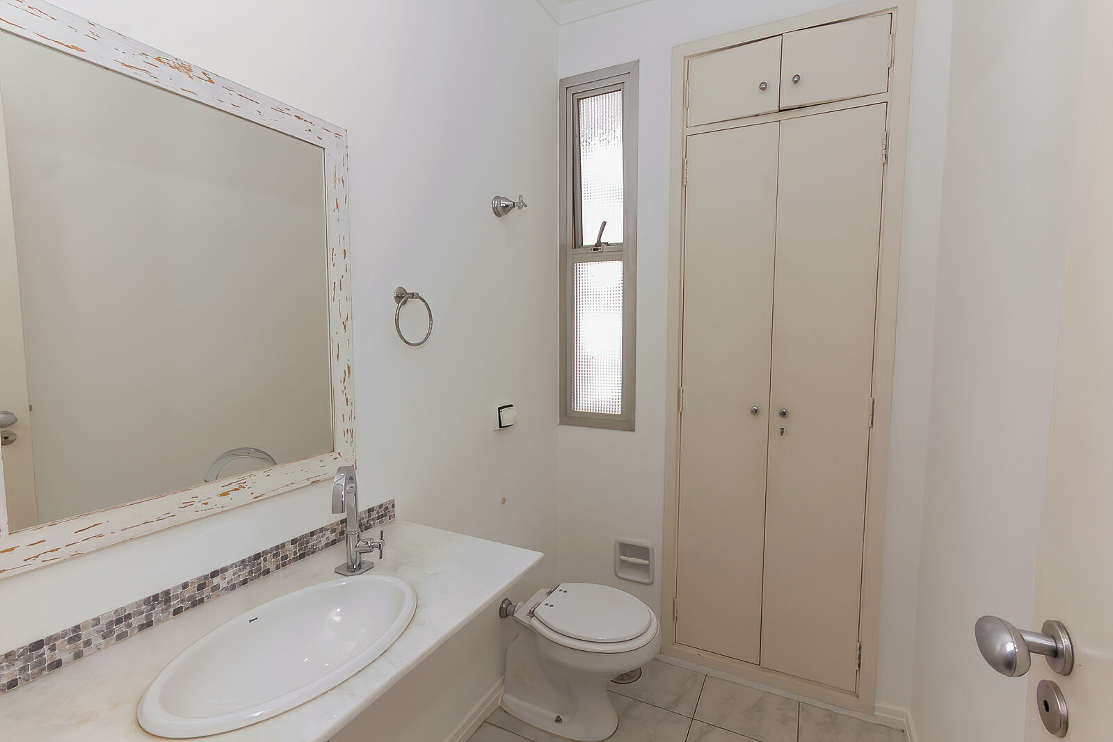 Apartamento para alugar com 3 quartos, 160m² - Foto 11