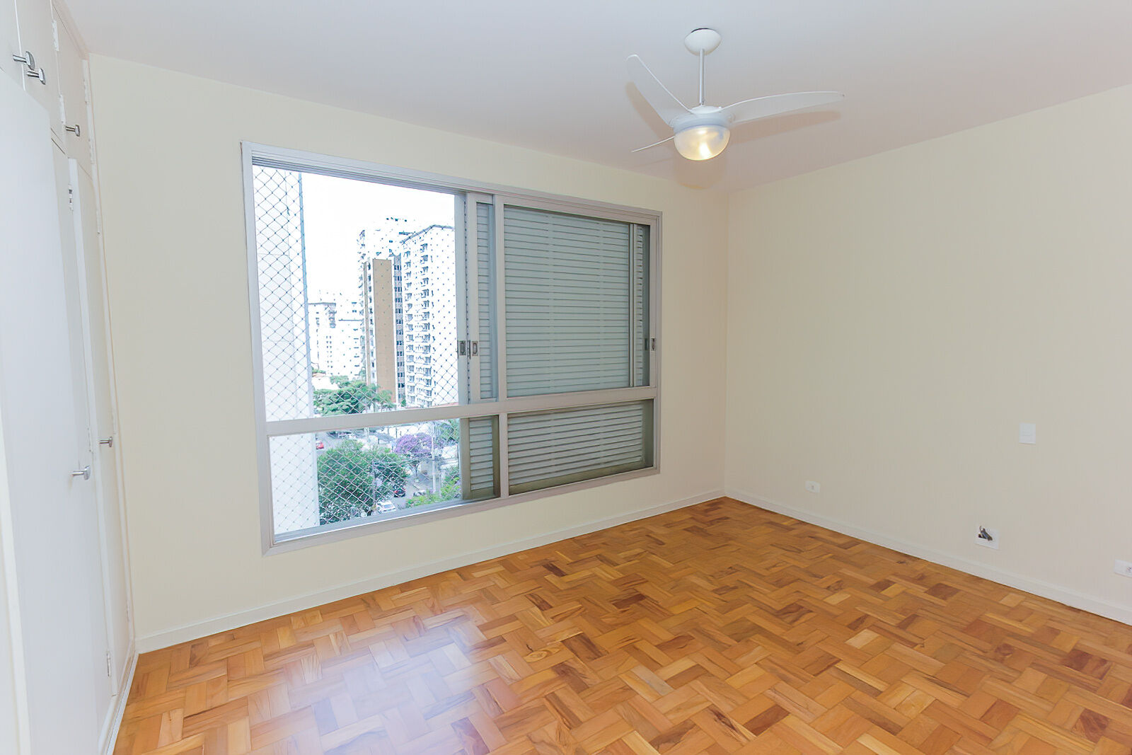 Apartamento para alugar com 3 quartos, 160m² - Foto 19