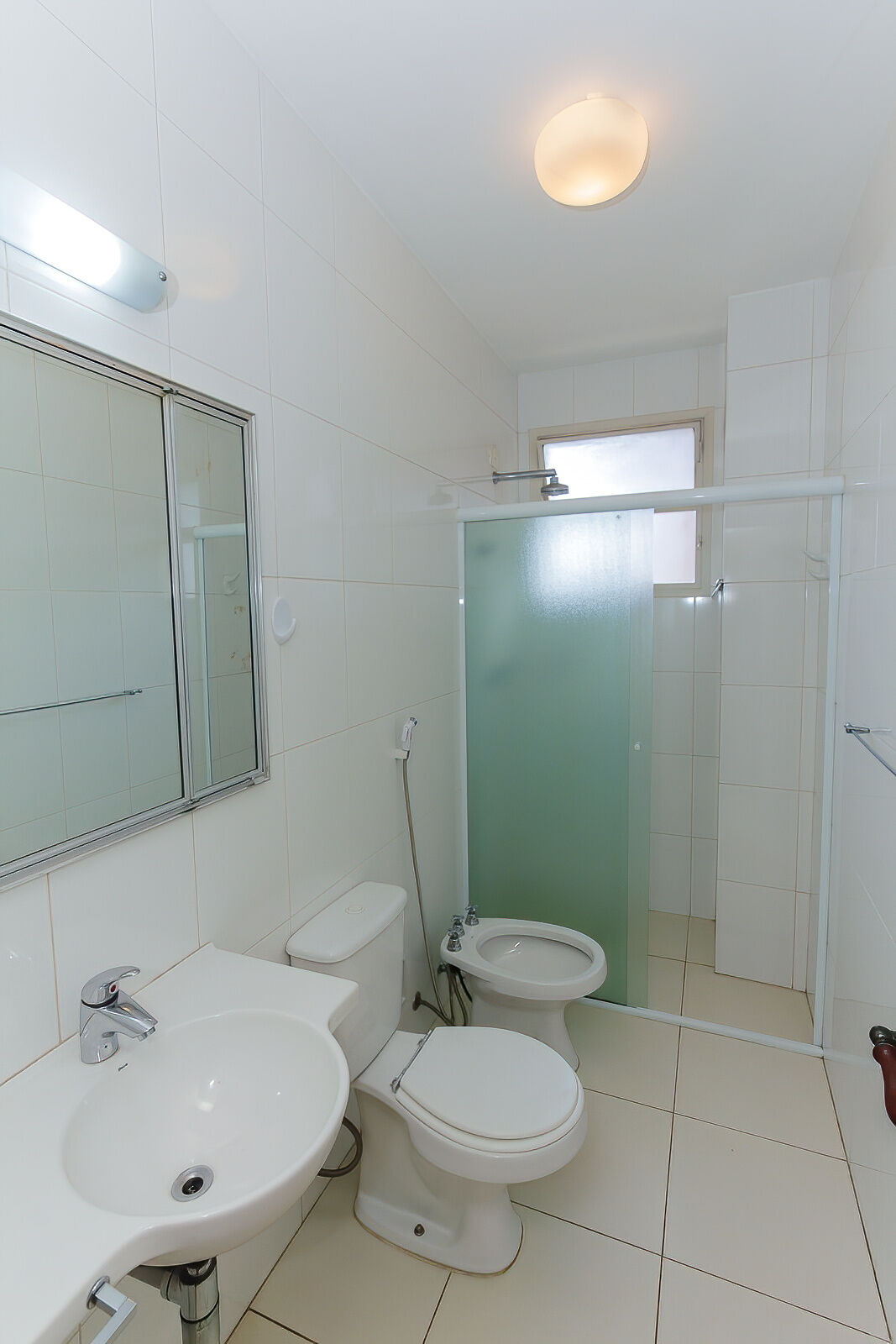 Apartamento para alugar com 3 quartos, 160m² - Foto 12