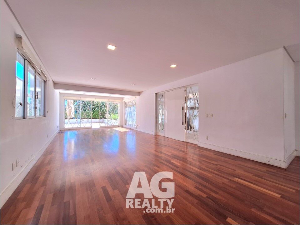 Casa, 4 quartos, 350 m² - Foto 1