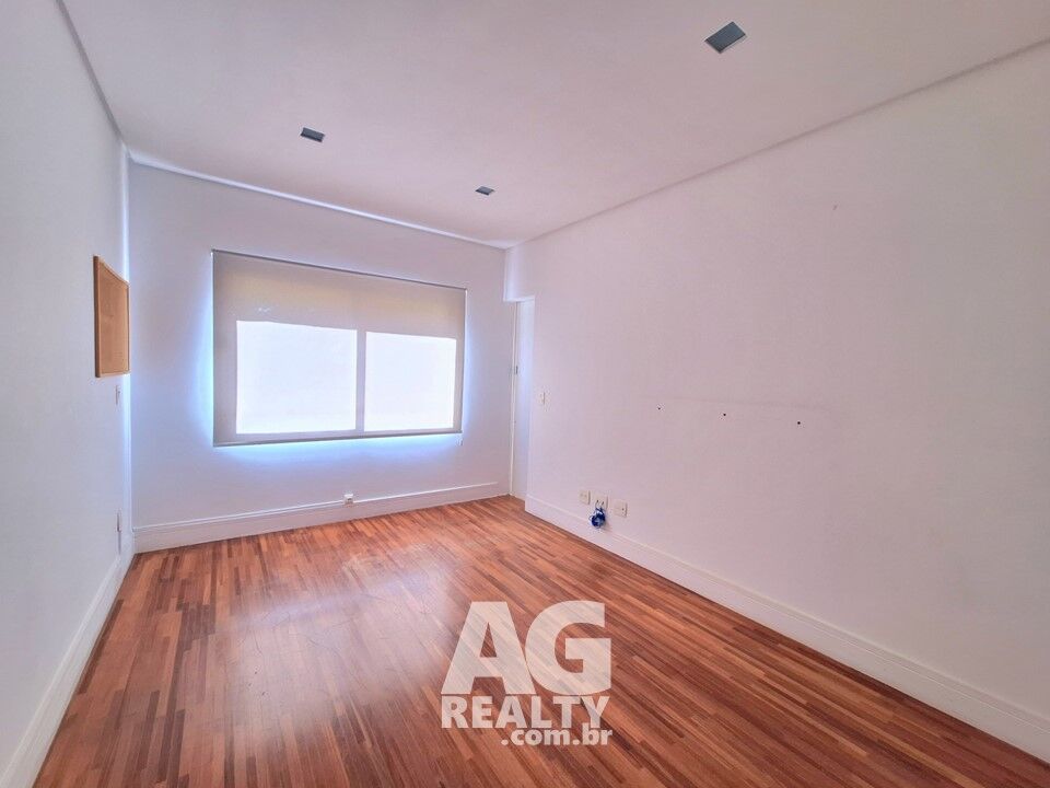 Casa, 4 quartos, 350 m² - Foto 30