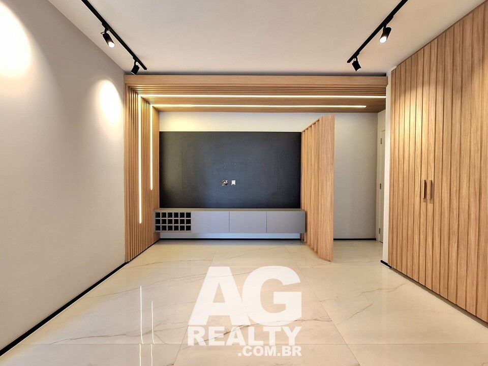 Apartamento para alugar com 2 quartos, 79m² - Foto 8
