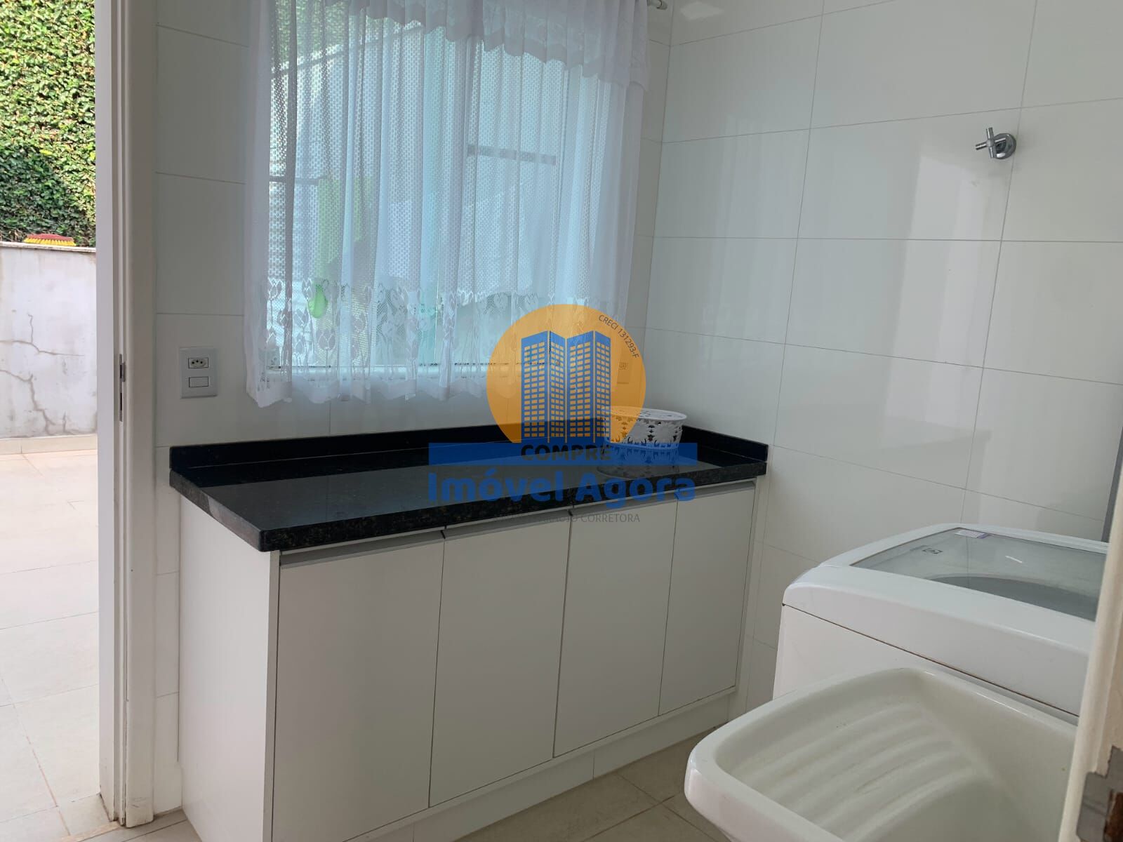 Casa de Condomínio à venda com 4 quartos, 353m² - Foto 13