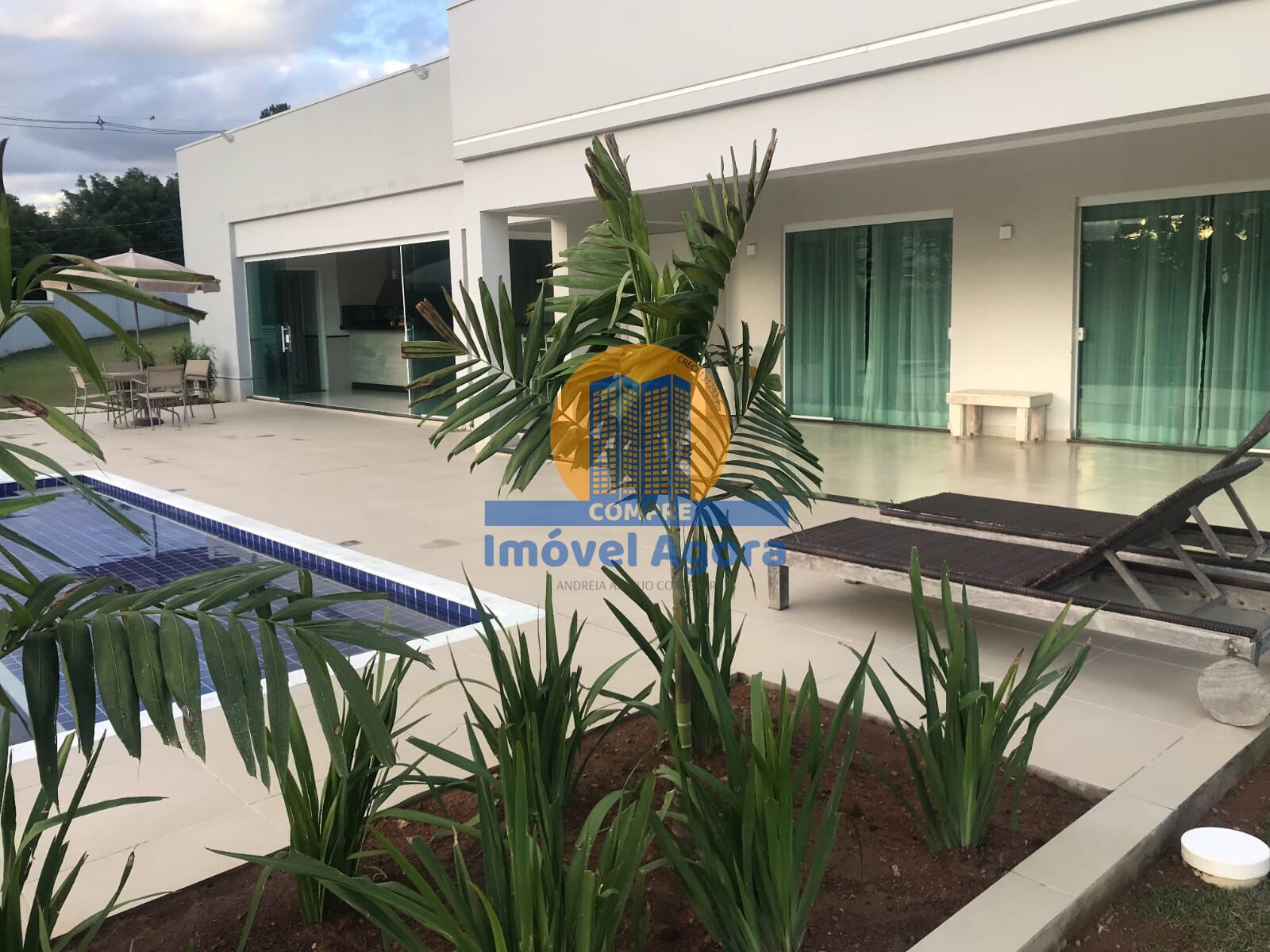 Casa de Condomínio à venda com 4 quartos, 353m² - Foto 29