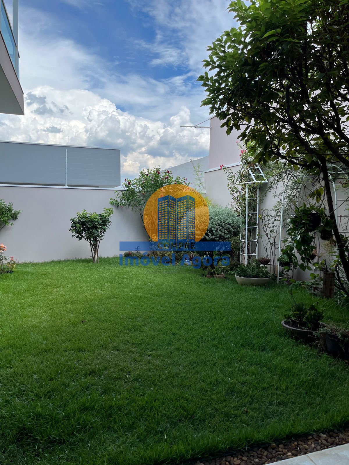 Casa, 3 quartos, 300 m² - Foto 2