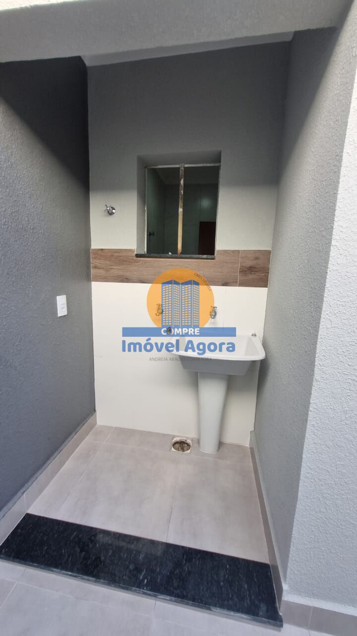 Casa à venda com 3 quartos, 90m² - Foto 13