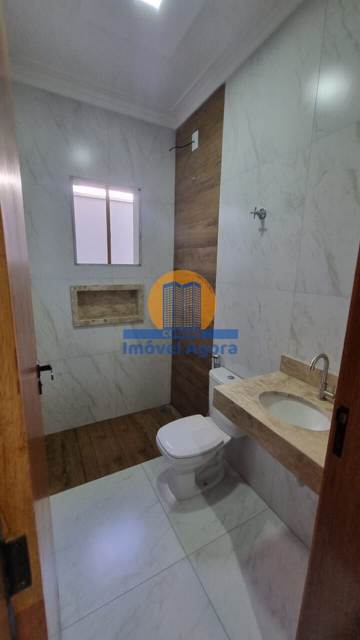 Casa à venda com 3 quartos, 90m² - Foto 10