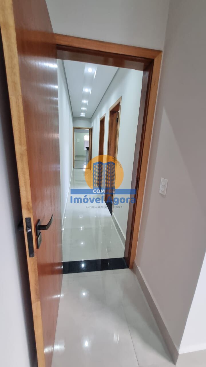 Casa à venda com 3 quartos, 90m² - Foto 14