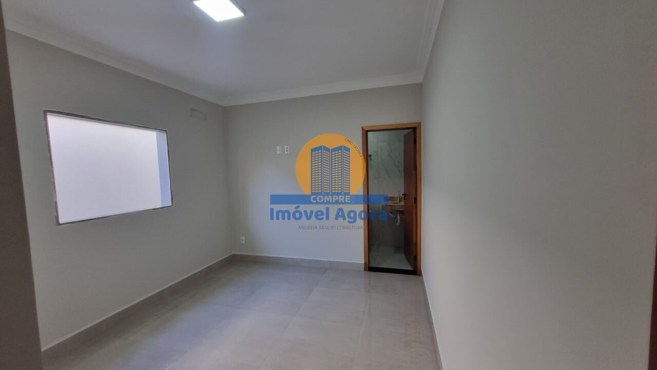 Casa à venda com 3 quartos, 90m² - Foto 15