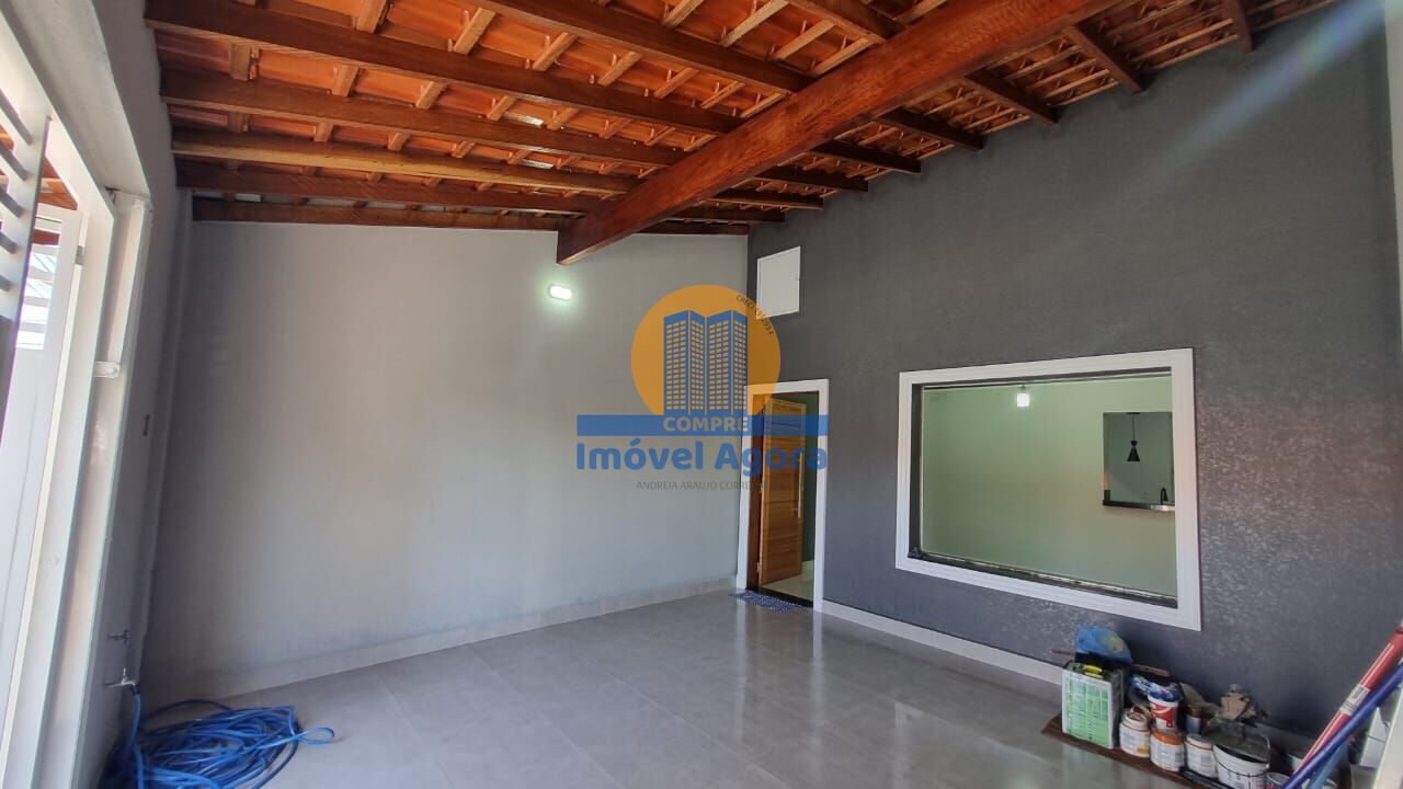 Casa à venda com 3 quartos, 90m² - Foto 4