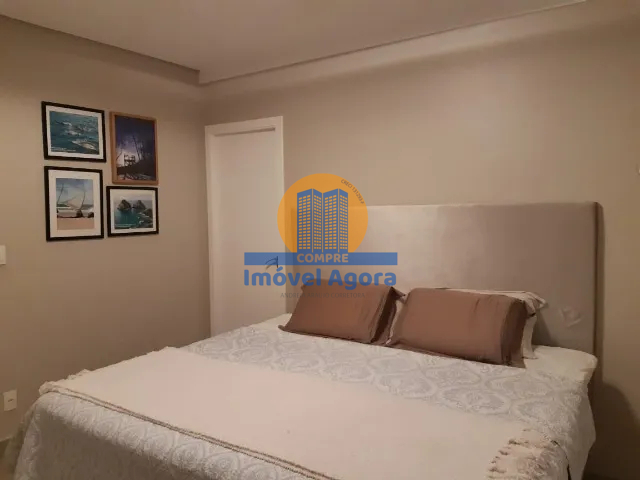 Casa à venda com 4 quartos, 200m² - Foto 11