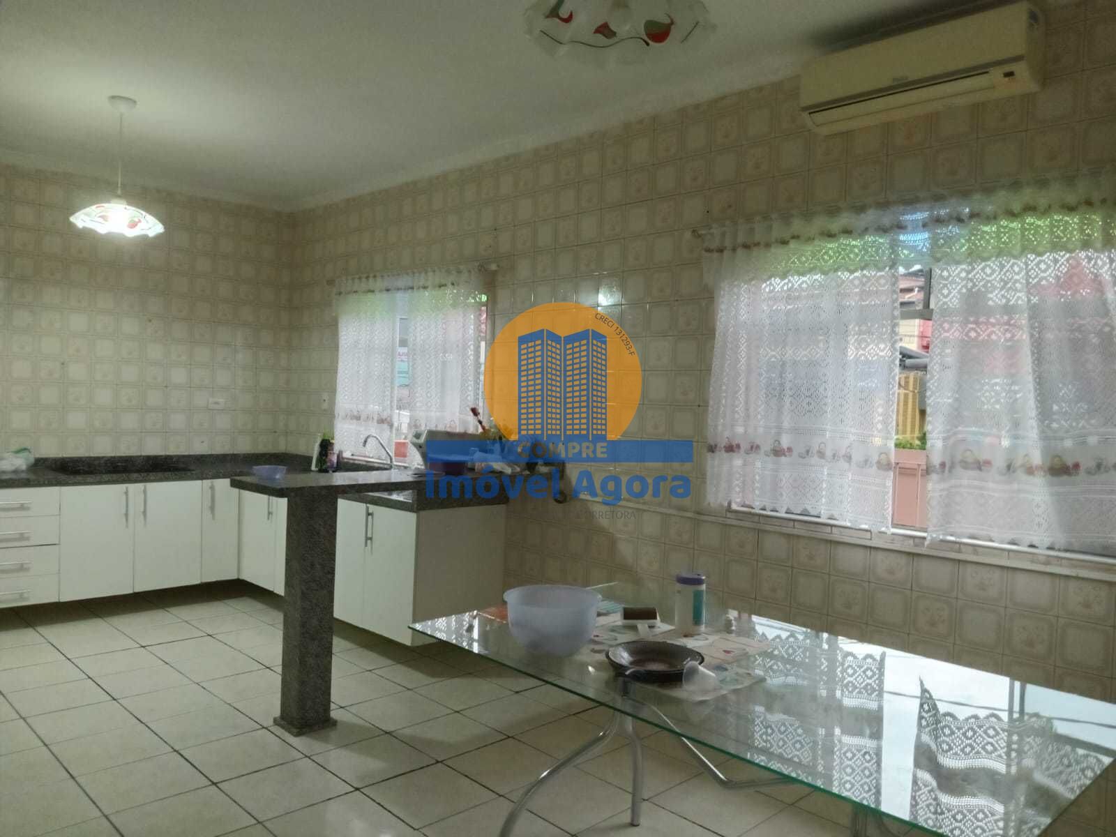 Sobrado, 3 quartos, 250 m² - Foto 4