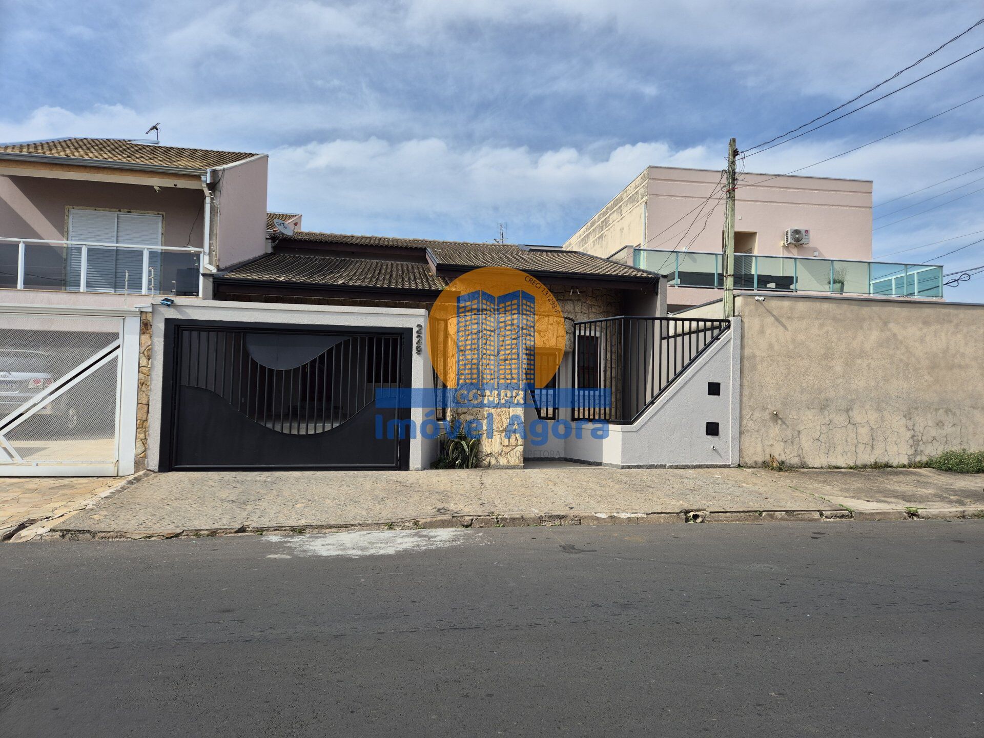 Casa, 4 quartos, 164 m² - Foto 1