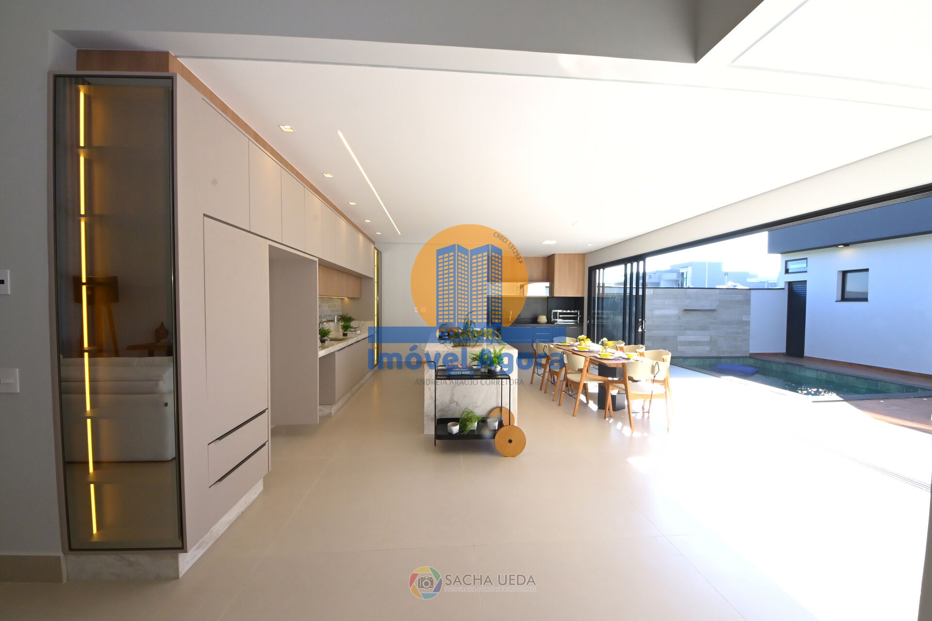 Casa à venda com 3 quartos, 200m² - Foto 4