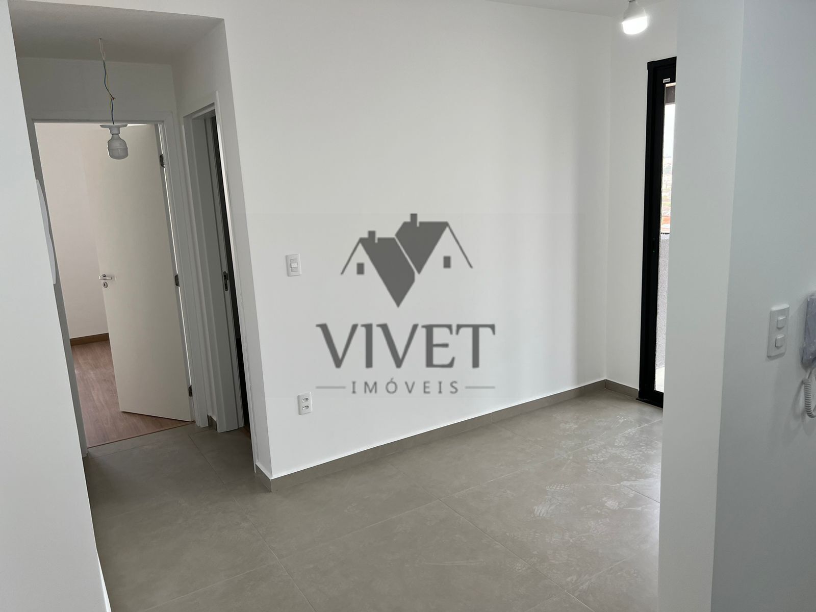 Apartamento à venda com 2 quartos, 58m² - Foto 2